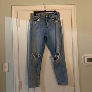 american eagle mom jeans